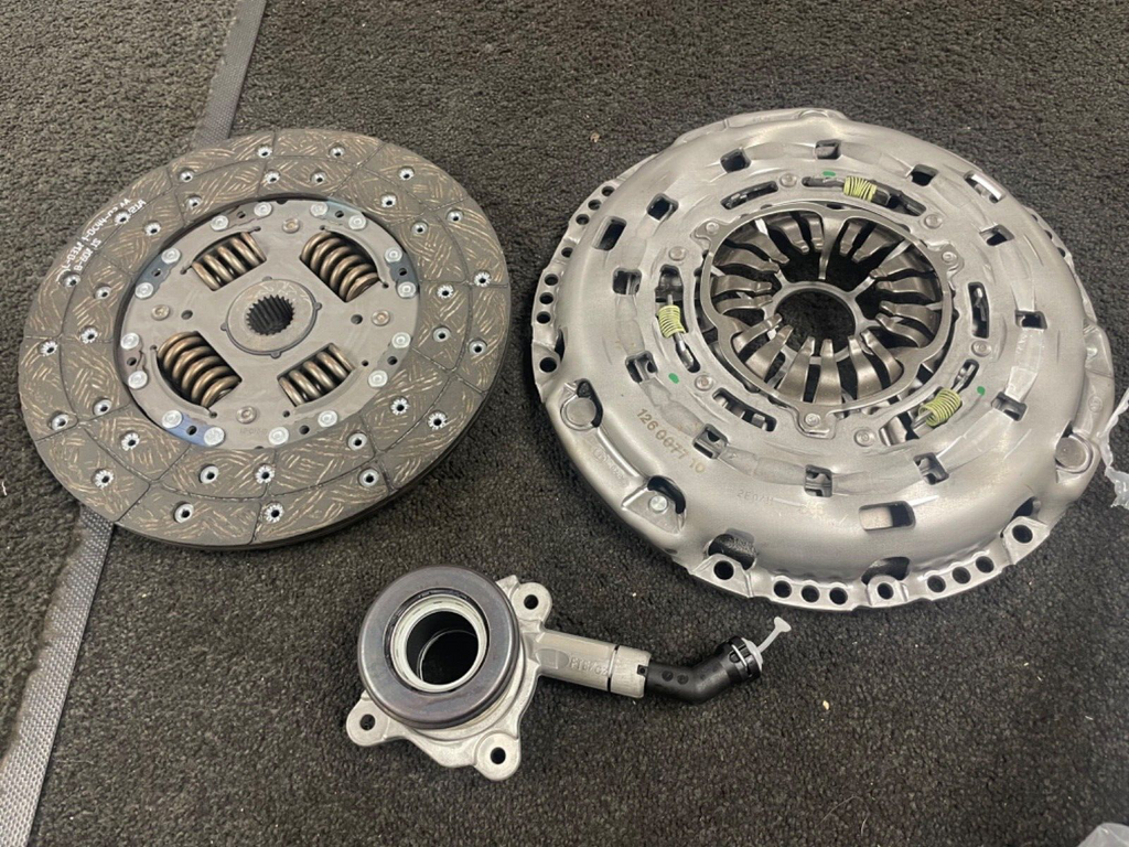 TRANSIT CUSTOM  2.2TDCi 2011-18 6 SPEED LUK CLUTCH KIT 1727158 1731769 1741668