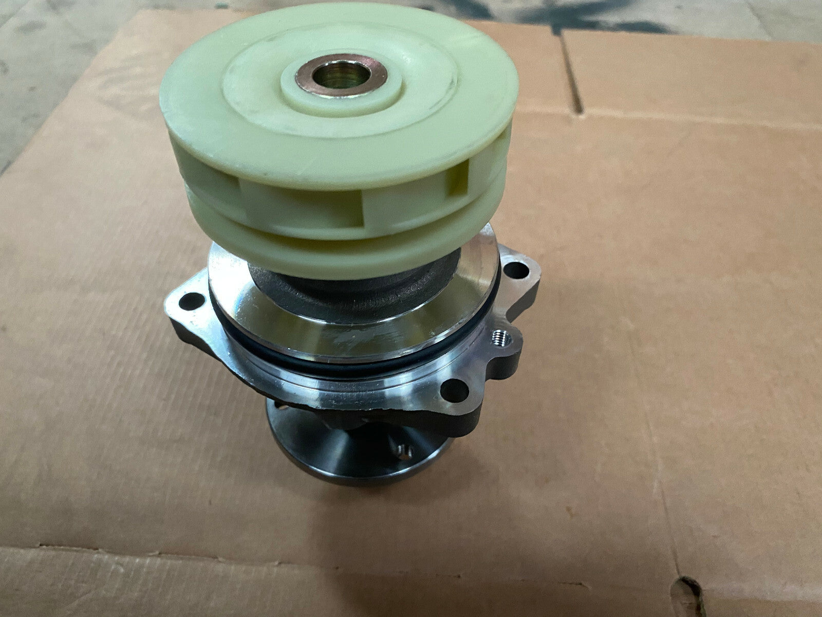 1 X WATER PUMP FOR AUDI 100 80 A8 D2 A6 C4 AUDI COUPE B4 CABRIOLET B4  QCP3095