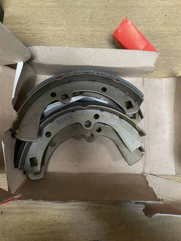 FOR DATSUN 120Y 1000 1200 REAR BRAKE SHOES SET  NEW