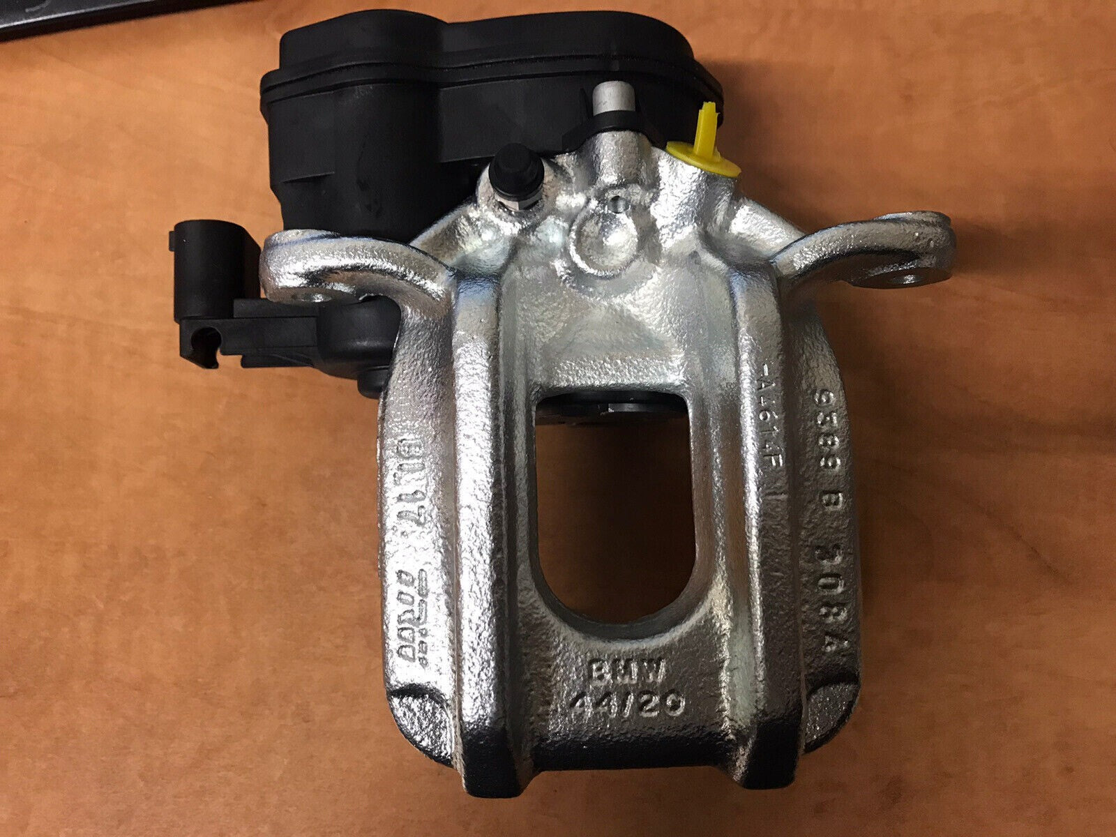 GENUINE REAR LH NS ELECTRIC BRAKE CALIPER BMW 5 F10 F11 518d 520d 525d 530d 530