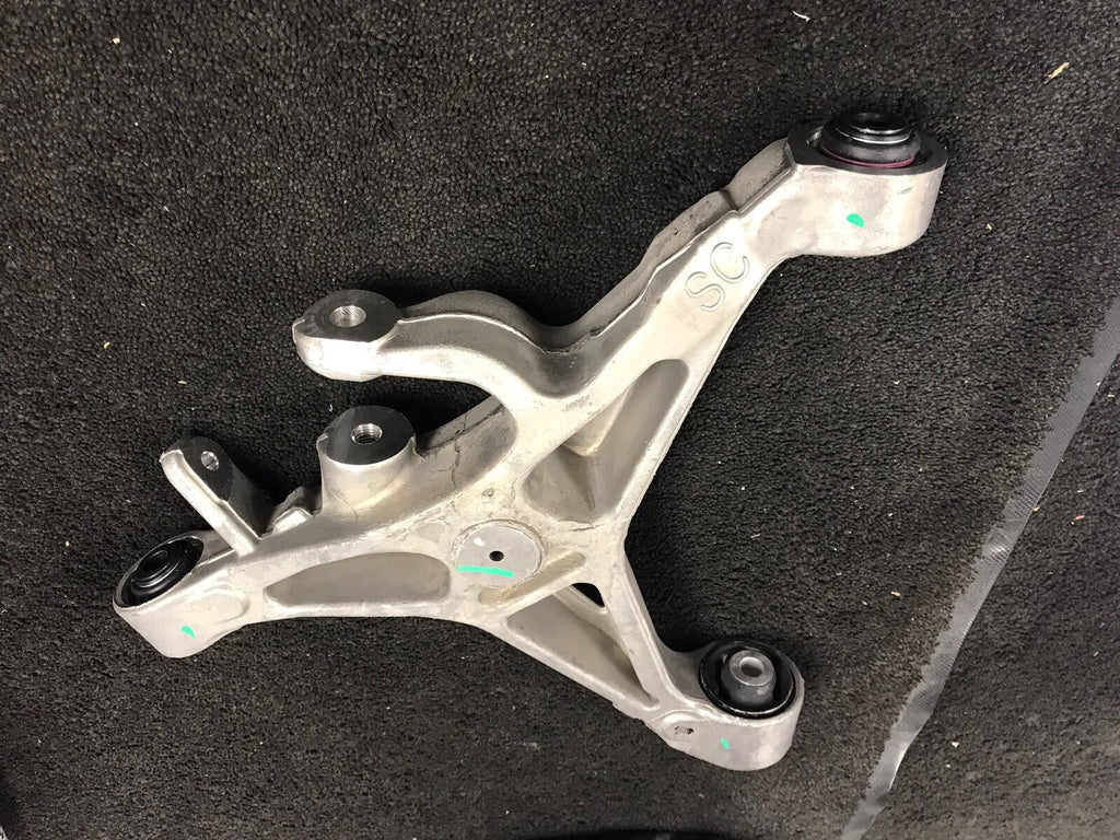 JAGUAR XJ6 XJ8 X350 LOWER REAR WISHBONE ARM WITH BUSHES GENUINE C2C39585 R/H 