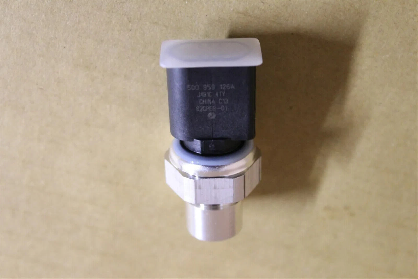 VW AUDI SEAT  SKODA AIR CON PRESSURE SENSOR 5Q0959126A GENUINE NEW