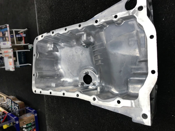 AUDI  A4 B5 B6 B7 A6 C5 SKODA  SUPERB VW PASSAT 3B2 3B2 3B5 OIL SUMP NEW 