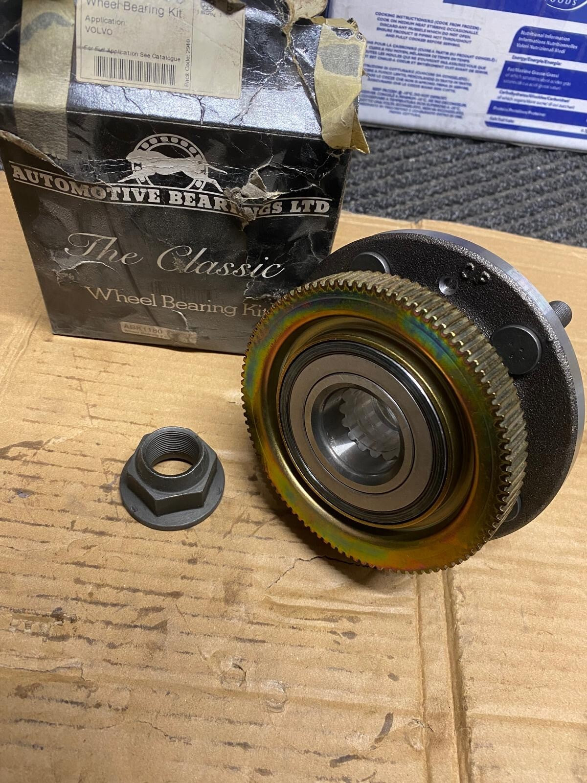 FRONT WHEEL BEARING HUB KIT FITS VOLVO 740 2.4 760 2.3 TURBO