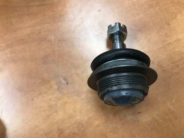 FOR Hyundai i30  front lower ball joint  SCREW ON TYPE BRAND NEW