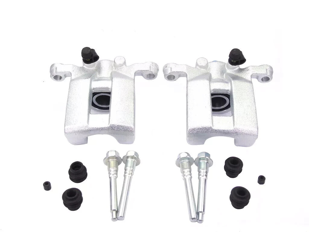 2 X FRONT BRAKE CALIPERS COMPLETE+PADS 2 REAR BRAKE CALIPERS FOR NISSAN JUKE F15