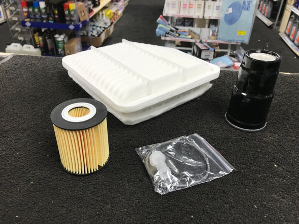 For Toyota Rav 4 2.2 D 2006 on Fuel Oil Air  Filters Service Kit