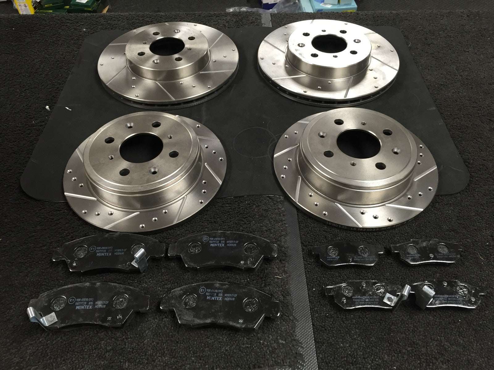 FOT  CIVIC CRX 1.6 ESI D16Y8 EH CROSS DRILLED GROOVED BRAKE DISC MINTEX PADS