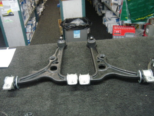 FOR ALFA ROMEO GT GTV SPYDER WISHBONE LOWER SUSPENSION ARM LH RH PAIR