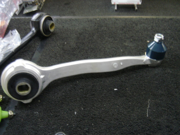 FOR MERCEDES W203 S203 CL203 FRONT UPPER TRACK CONTROL ARM BALL JOINT ARM