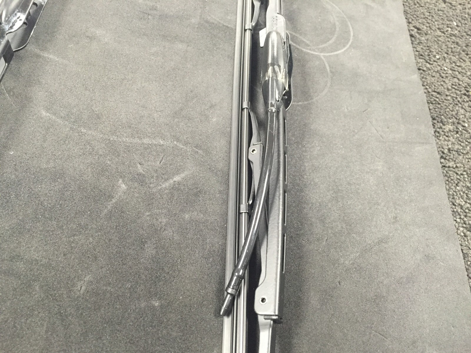 V CLASS CDI AMBIENTE WIPER BLADES OE SPEC WASHER JET PAIR