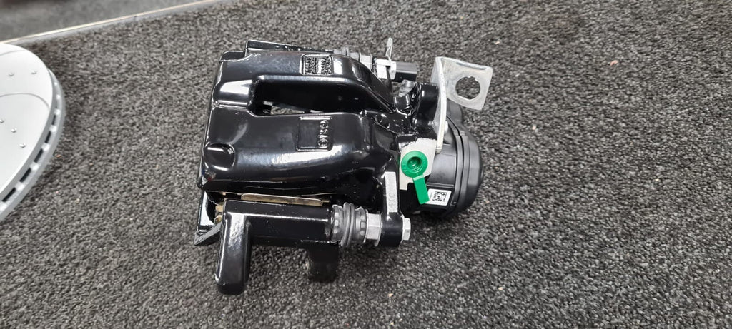 AUDI RSQ3 8U 2.5 2014-18 REAR ELECTRIC BRAKE CALIPER COMPLETE BRACKET+PADS LH NS