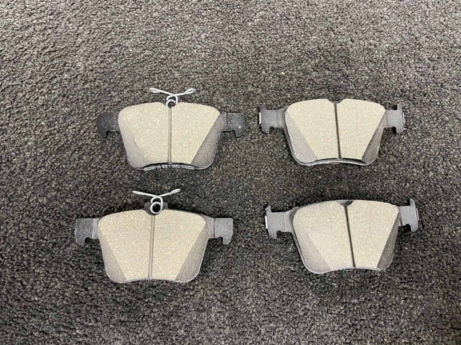 REAR BRAKE PADS FOR AUDI RS3 GOLF R MK6 7  5G0698451 GENUINE VW AUDI 310MM DISC