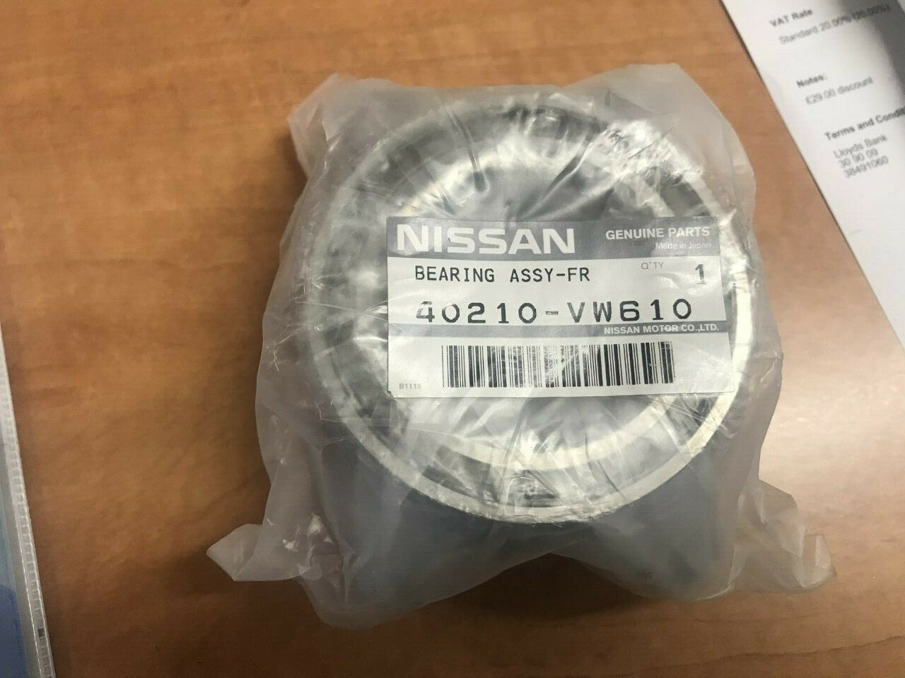 FOR NISSAN ELGRAND E51 2.5i 3.5i FRONT AXLE WHEEL BEARING HUB no abs GENUINE