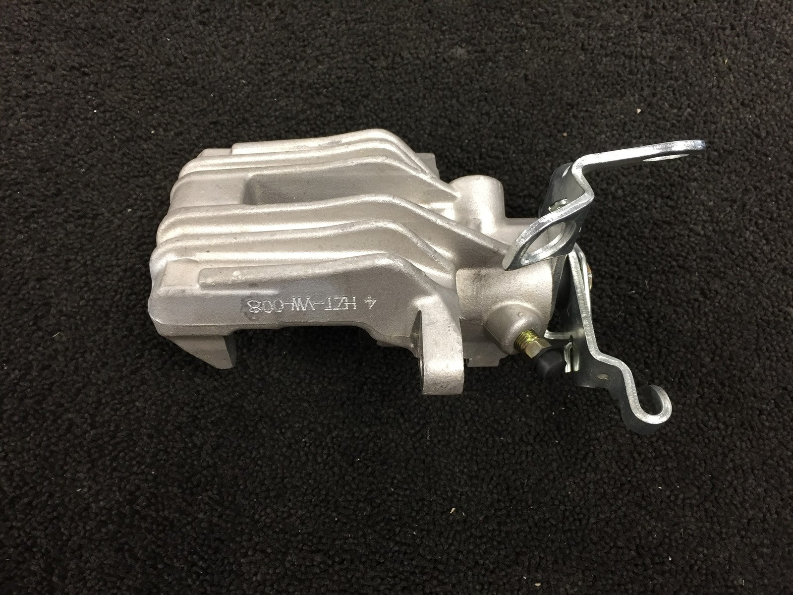 AUDI A3 8P1 FSi TFSi TDi 140 170 2004-2010 2 REAR BRAKE CALIPER REAR PAIR