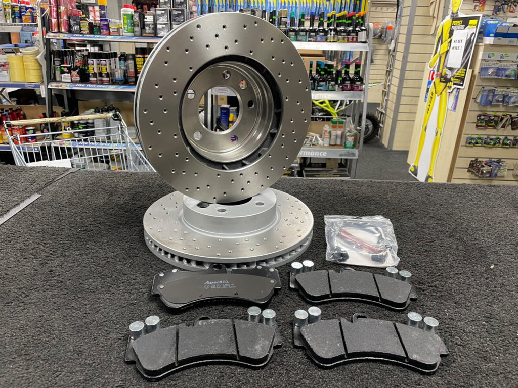 FOR CAYENNE V6 (MK1 (955)) FRONT DRILLED 330MM BRAKE DISCS WITH PADS WIRE SENSOR