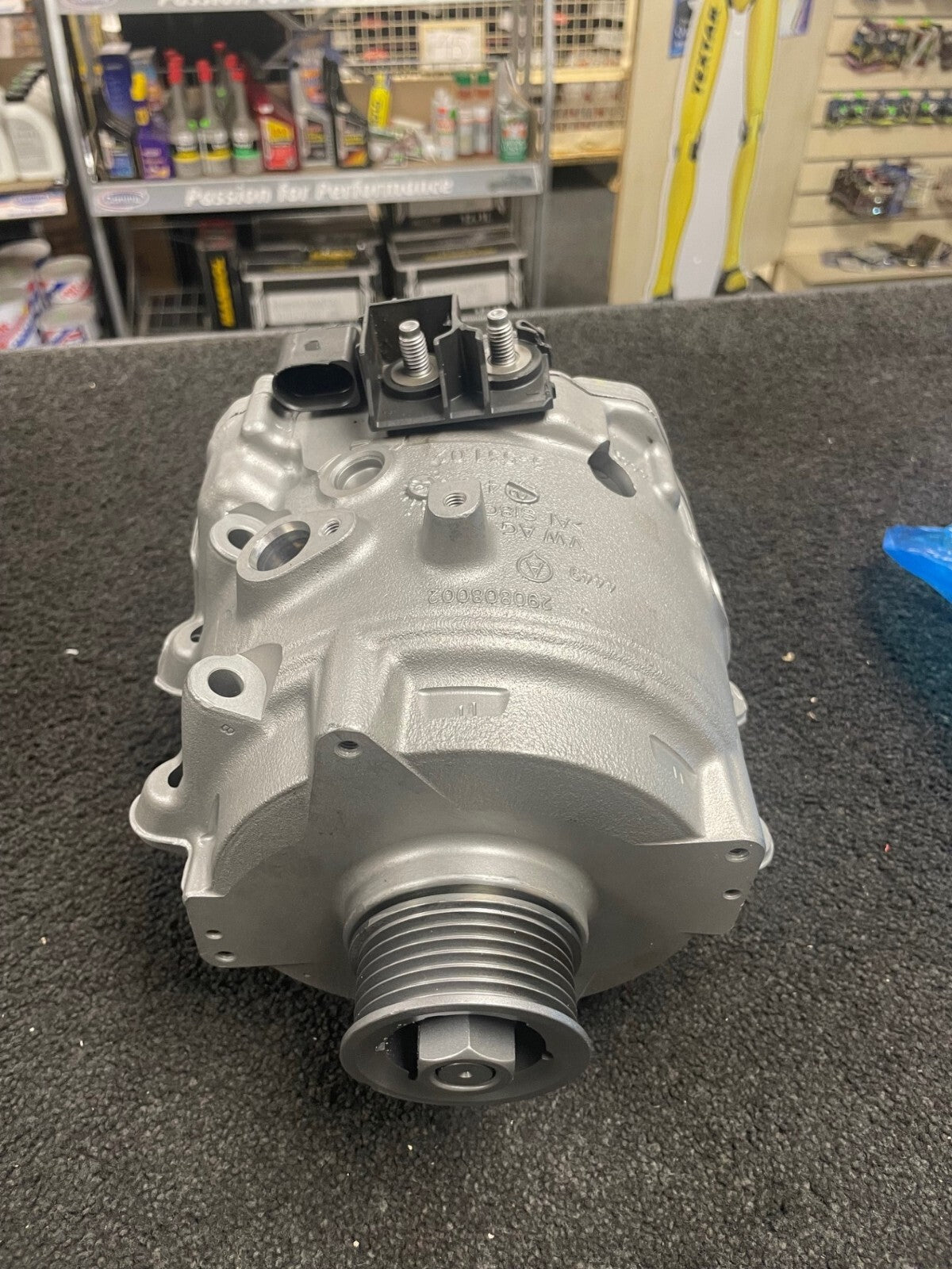 GENUINE ALTERNATOR AUDI RS6 RS7 RSQ8 BENTAYGA  MILD HYBRID CONTINENTAL 48v 250am