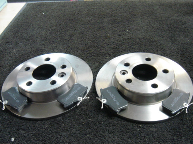 AUDI A3 1996-2003 REAR BRAKE DISCS BRAKE PADS 