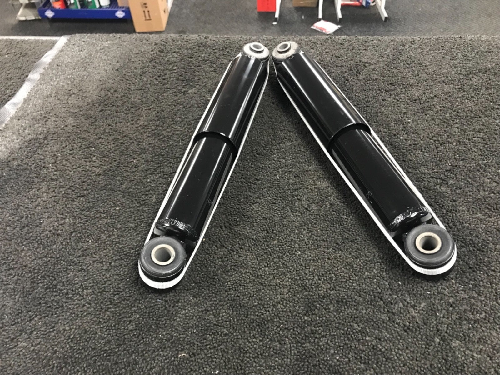 FOR VAUXHALL ZAFIRA B 1.6 1.7 CDTi 2.0 2.2  2005 ON REAR SHOCK ABSORBER PAIR GAS