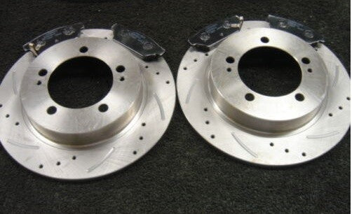 FOR MITSUBISHI FTO GPX GPO GPR MIVEC CROSS DRILLED GROOVED REAR BRAKE DISC PAD