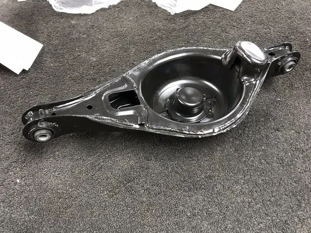 2 REAR LOWER CONTROL ARMS LH RH BOTH SIDE MAZDA 6 GG GY 2002 - 2007 