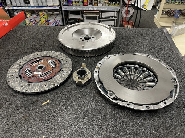 FOR HYUNDAI i800 iLOAD 2.5CRDi  DUAL MASS FLYWHEEL CLUTCH CONVERSION KIT