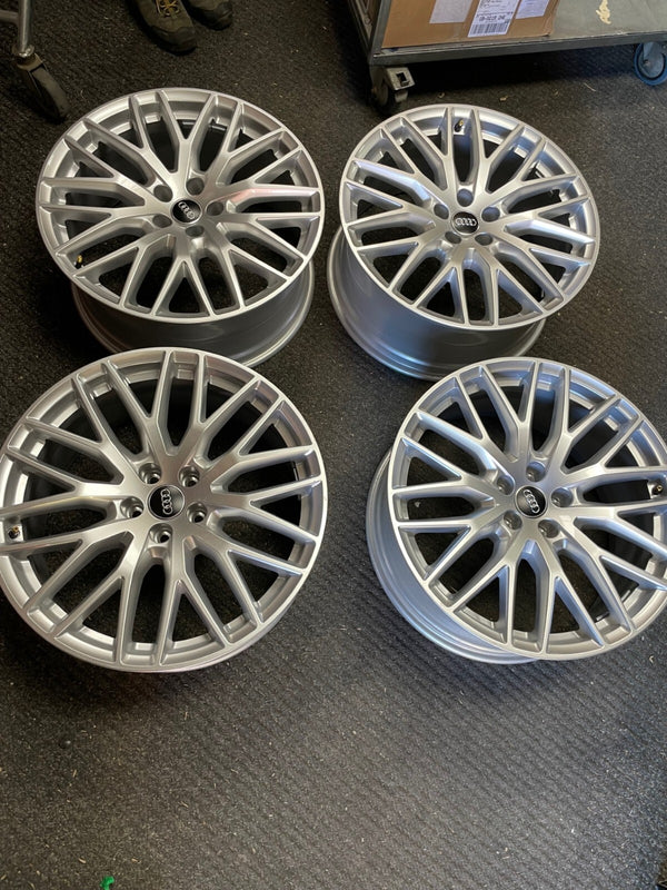 AUDI Q7 2016 ON 20" ALLOY WHEELS (9JX20H2ET33) 4M0601025Q GENUINE EX DISPLAY