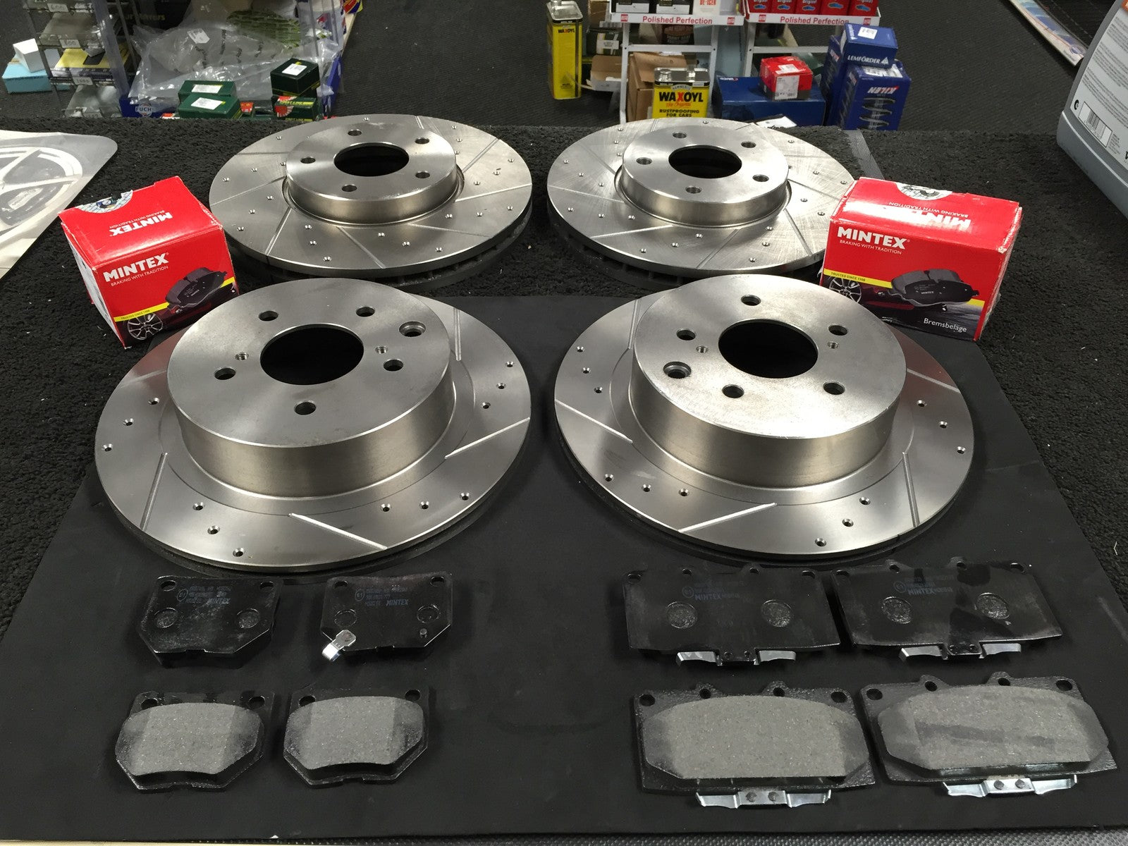 FOR NISSAN SKYLINE R32 R33 R34 BRAKE DISC CROSS DRILLED GROOVED BRAKE DISC PADS