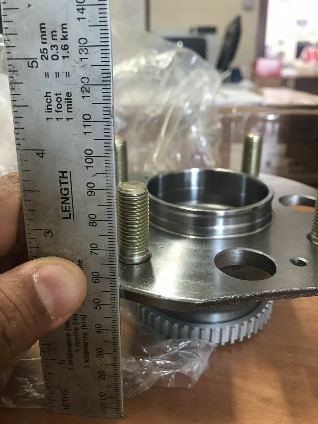 FOR HONDA CIVIC 1.8  VTI VTEC REAR WHEEL BEARING HUB 4 STUD 114PCD