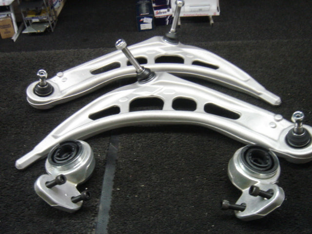  BMW 3 SER E46 2 FRONT LOWER WISHBONE ARMS 2 WISHBONE ARM BUSHES PAIR BOTH SIDE