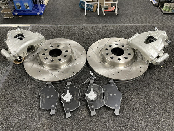 SKODA OCTAVIA DRILLED GROOVED BRAKE DISC UPGRADE CALIPERS 288/312MM