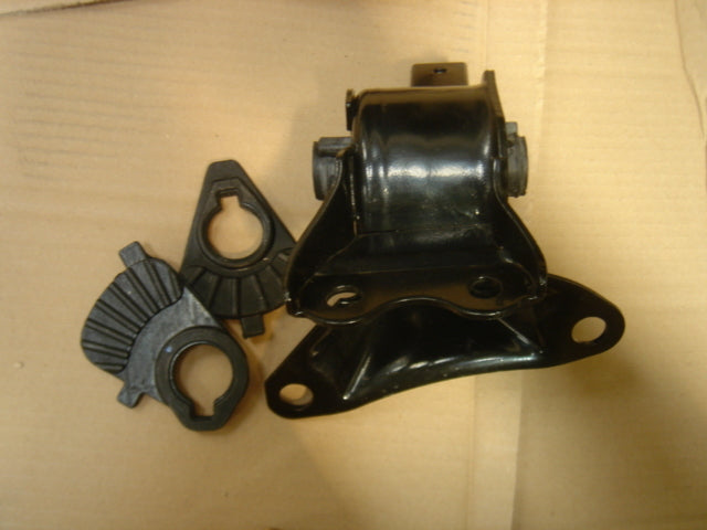 MAZDA 6 1.8 2.0D 2.2TD 2.3 2008-013  ENGINE GEARBOX MOUNTING  FRONT LEFT