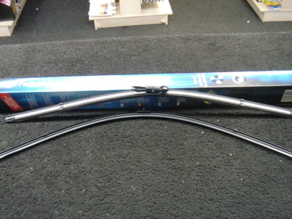 FOR MERCEDES VITO V CLASS W639 VIANO 2 X FRONT WIPER BLADES 