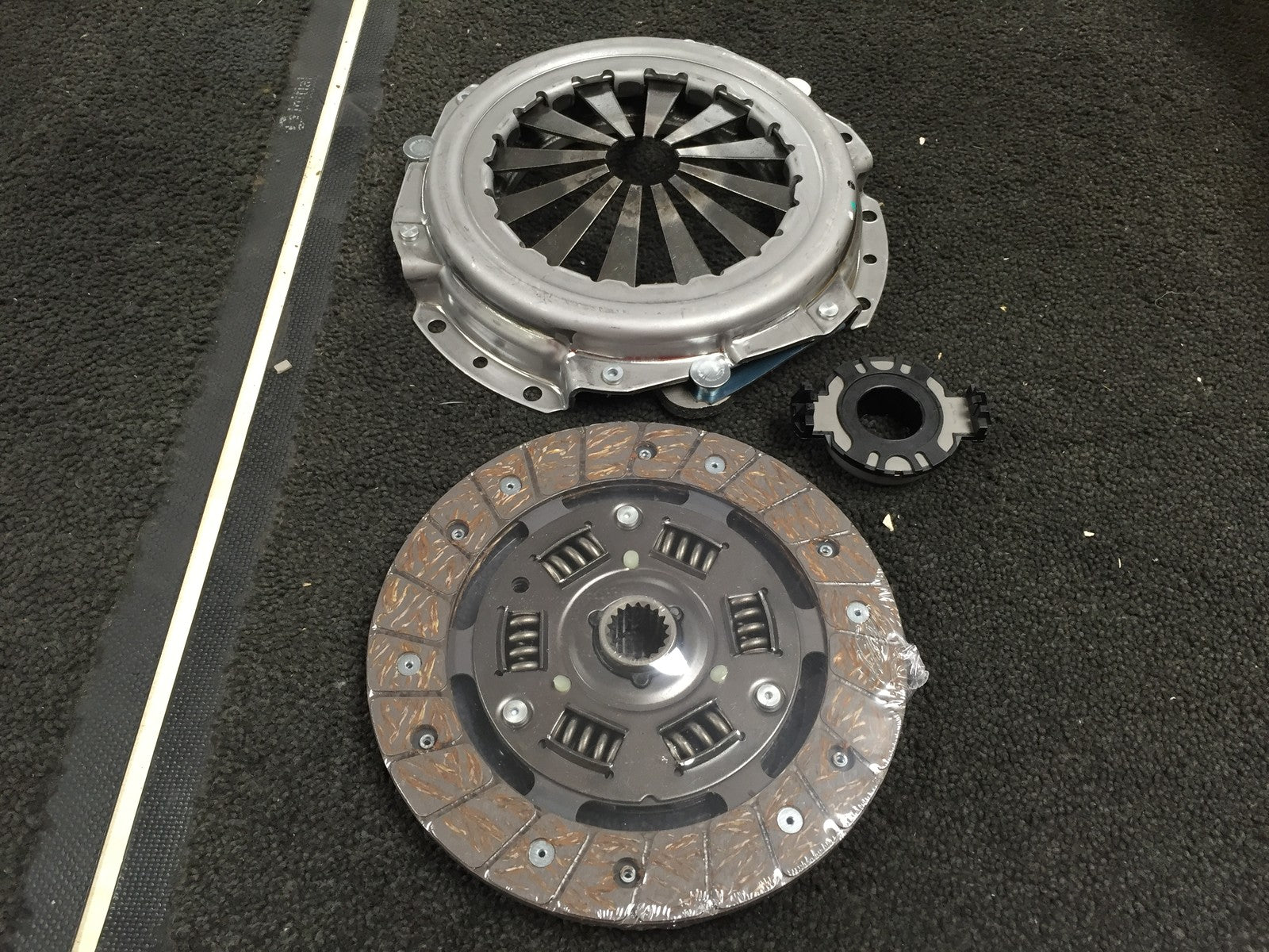 PEUGEOT 206 306 106 SAXO XSARA 1.1 1.4  CLUTCH KIT 