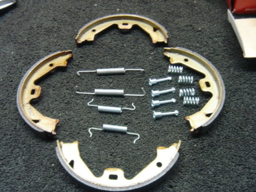 ROVER 75 MG ZT CDTI BRAKE SHOE REAR HANDBRAKE SHOES & FITTING KIT 
