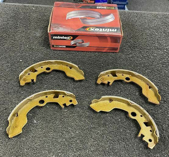 FOR SUBARU VIVIO 0.7 08/92-02/95 REAR MINTEX BRAKE SHOES SET OF 4 