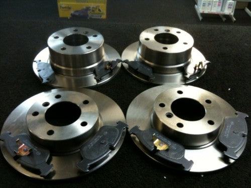FOR  BMW Z3 1.8 2.0FRONT REAR BRAKE DISC BRAKE PAD WITH SOLID DISCS NEW FULL SET