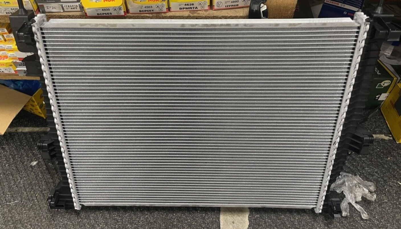 RADIATOR JEEP GRAND CHEROKEE WK 3.00 CRD 2010-2018 55038002AH 55038002AE