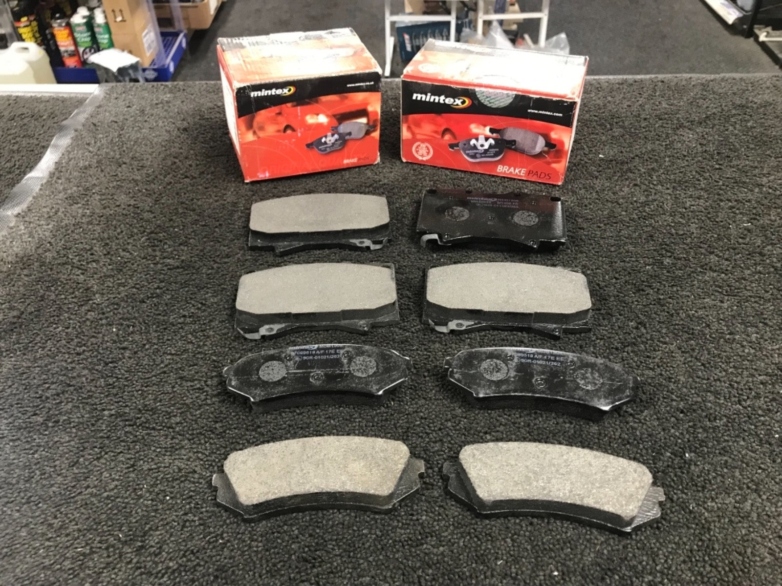 MINTEX FRONT REAR BRAKE PADS FOR TOYOTA LANDCRUISER AMAZON 4.2TD LEXUS LX470 V8