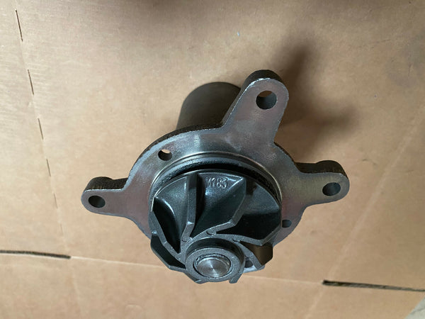 1 X WATER PUMP FOR MERCEDES 207D 307D 2.4 300GD 3.0