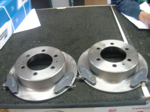 SSANGYONG DAEWOO MUSSO KORRANDO REAR BRAKE DISCS & PADS PBR CALIPERS