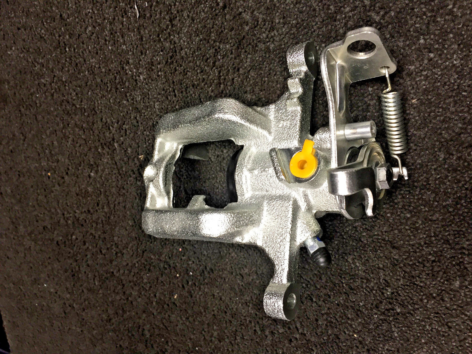 FOR VAUXHALL OPEL ASTRA J MOKKA NEW REAR BRAKE CALIPER RH DRIVER SIDE ELECTRIC