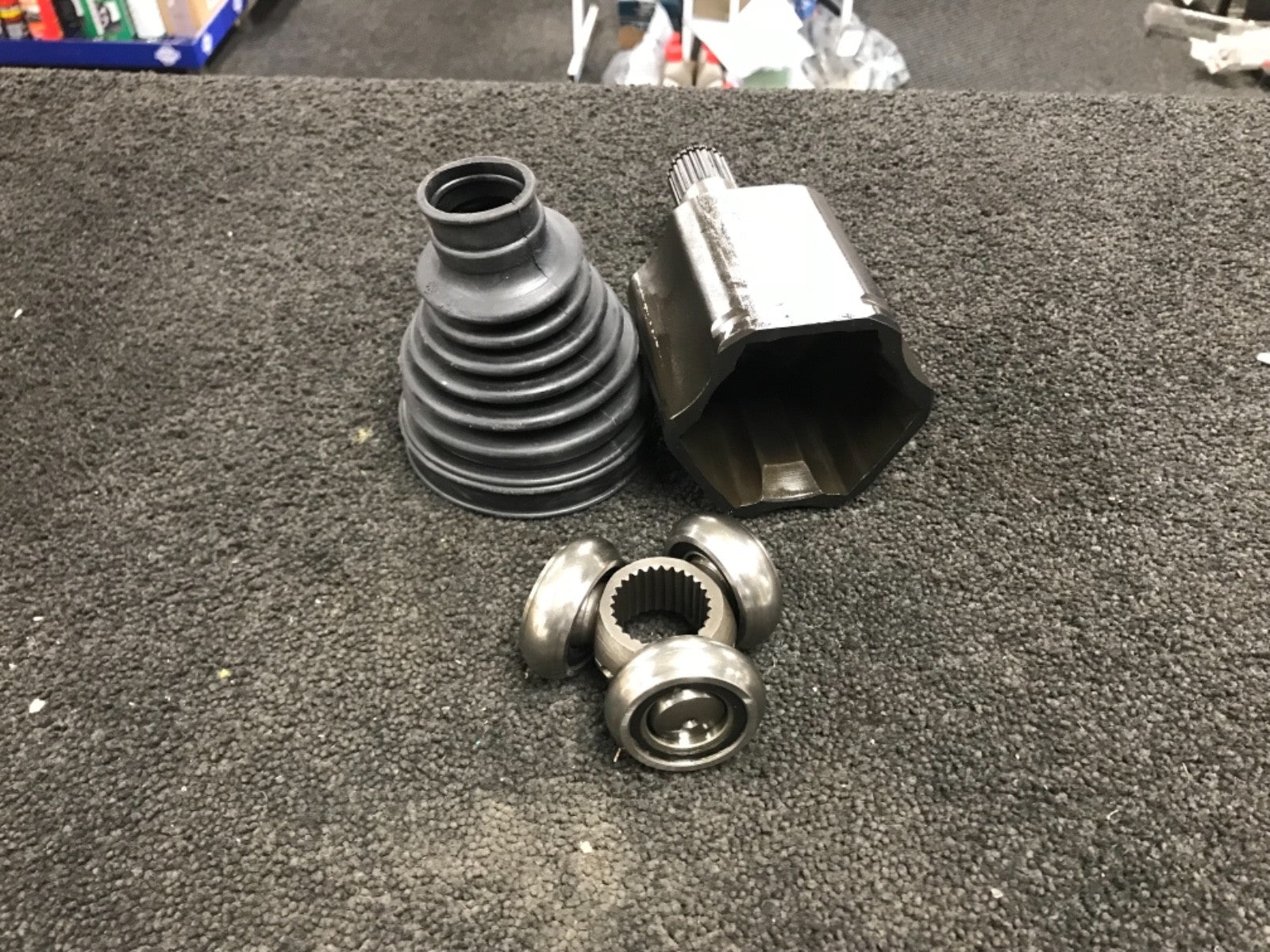 FOR FORD KUGA MK1 DRIVESHAFT  INNER JOINT FOR LH NS SIDE 27/40mm/26 L=180MM