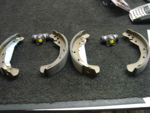  FOR FIAT MULTIPLA MAREA 96-02 REAR BRAKE SHOE BRAKE WHEEL CYLINDER PAIR