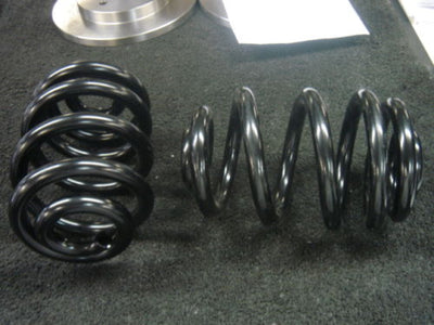 FOR MERCEDES VITO W639 109 111 115 120 2003 - 2010 FRONT COIL SPRINGS X 2