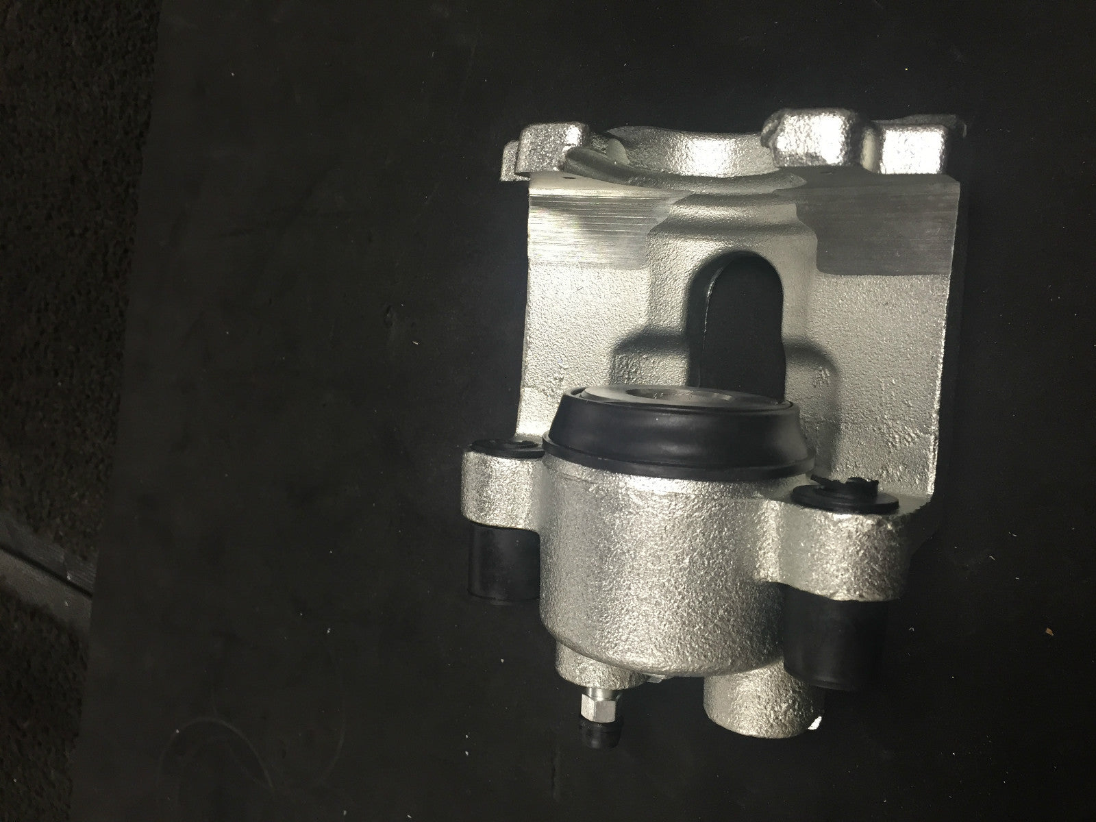 REAR BRAKE CALIPER PASSENGER SIDE FOR GRAND CHEROKEE 2.7 3.1 4.0 4.7 WG WJ  