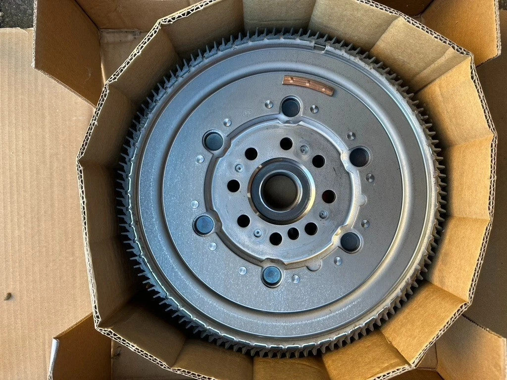 DUAL MASS FLYWHEEL BMW 415055210 21207567829 21207577479 21207637279 7567829