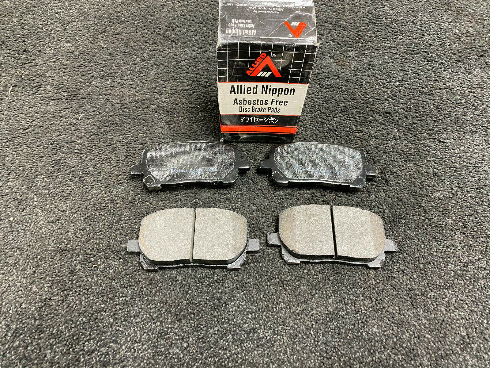BRAKE PADS SET FITS TOYOTA AVENSIS VERSO ACM20 2.0 FRONT 01 TO 09 1AZ-FE QUALITY