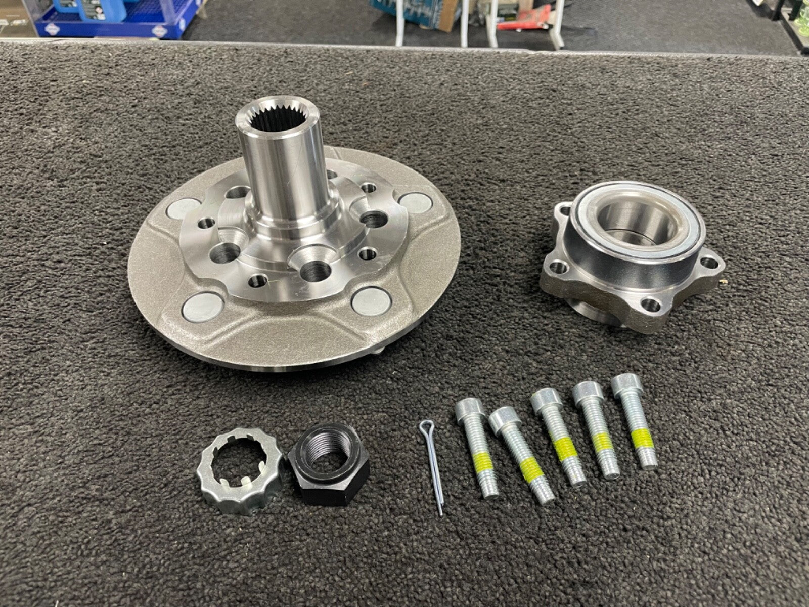 FOR FORD TRANSIT 2.2 2.4 MK7  FRONT AXLE WHEEL BEARING HUB KIT 