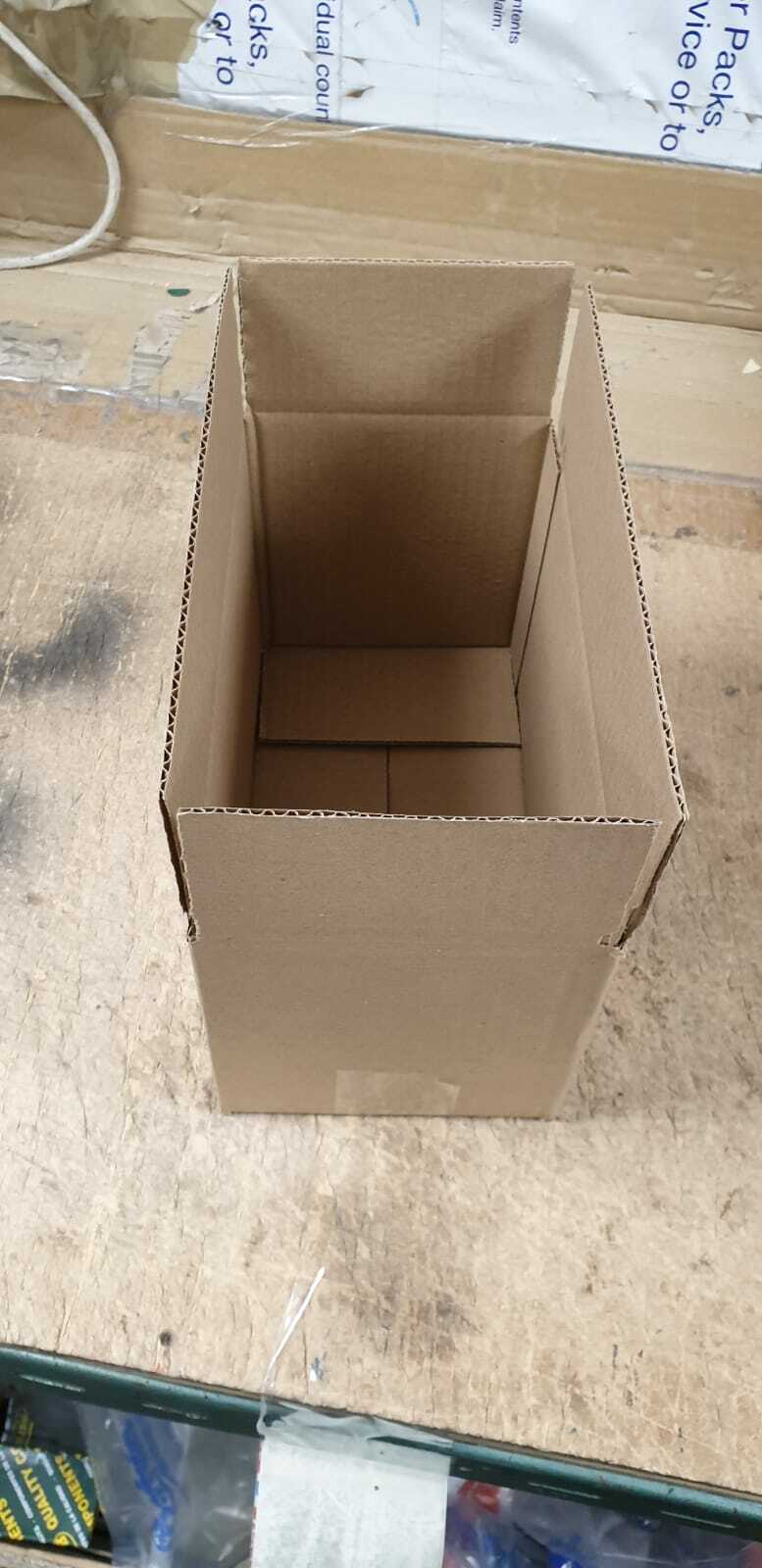 PACK OF 25 Small cardboard packing boxes 250mmx 150mm  x 140mm high
